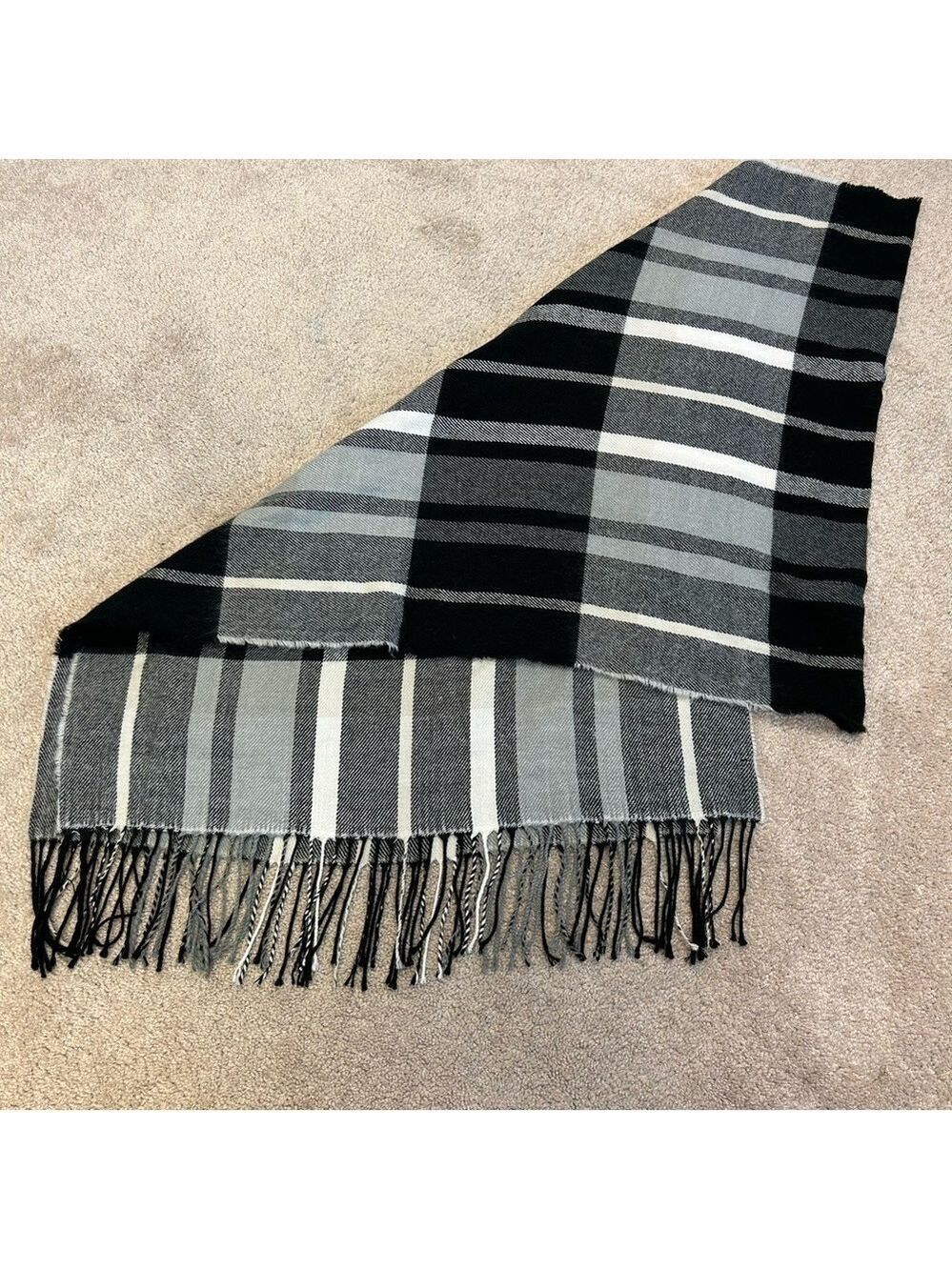 BANANA republic black gray ivory white blanket scarf unisex